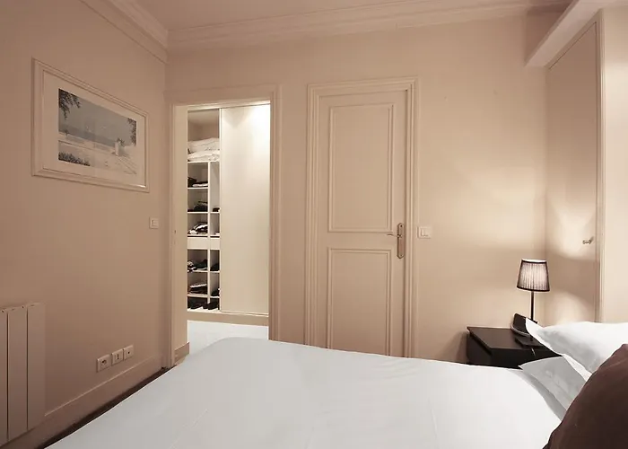 Bridgestreet St Germain Apartament Paryż